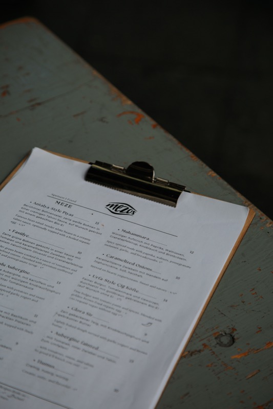 Mezos Berlin Meze Sharing - Die Kunst des Teilens in Berlin